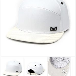 Melin hat